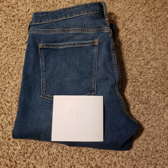 OLD NAVY Mid Rise Jeans Womens Size 12 Short Power Slim Straight Leg Denim - Picture 13 of 13